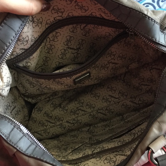 Guess bag - Picture 4 of 8